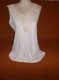 BLUSA  DETALHE FRENTE RENDA CÓD.